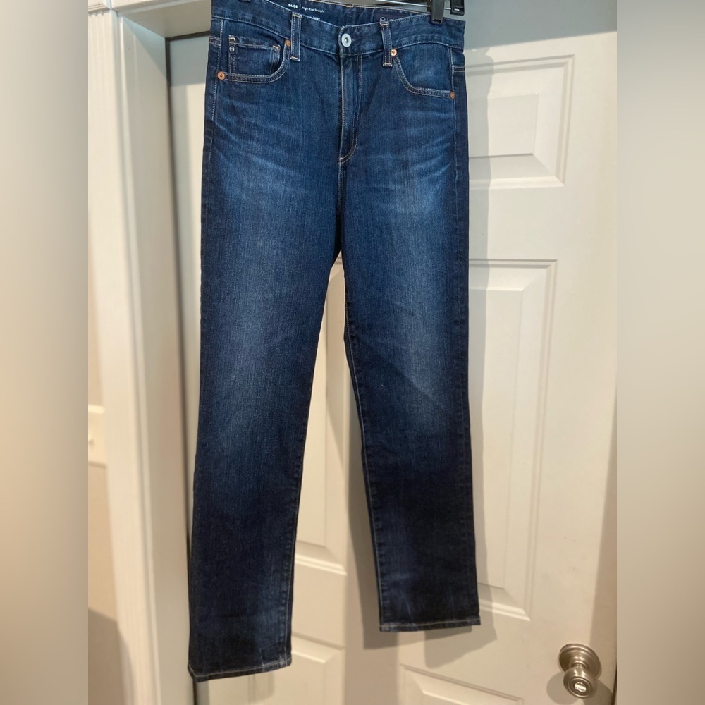 AG Jeans~Saige~Premium Denim~High-Rise Straight Leg~Zip Fly~Button Close~Size 27